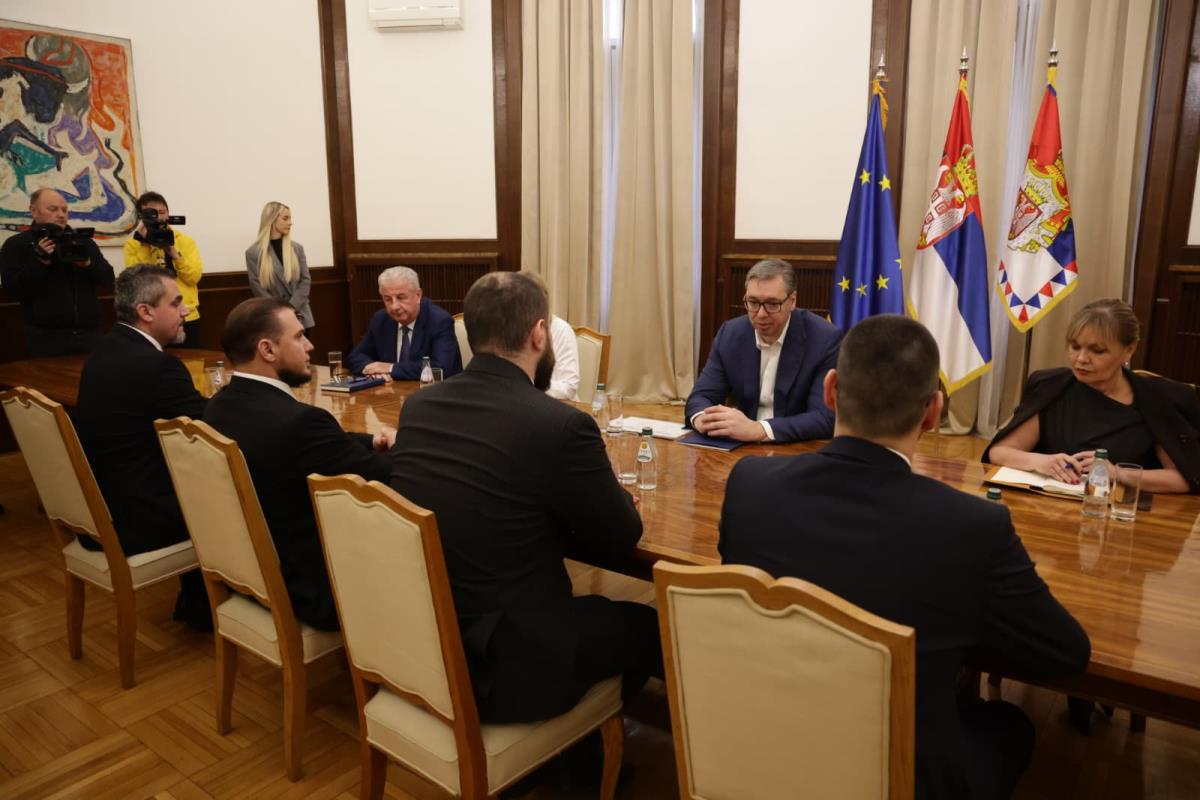 konsultacije Aleksandar Vučić (1).jpeg