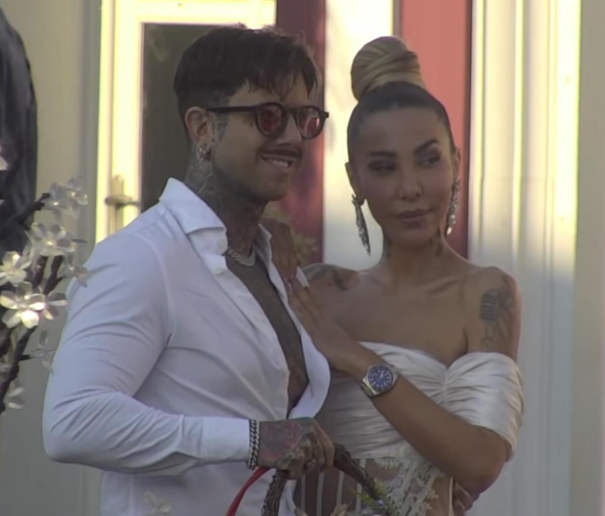 STIŽE VASKRS U ELITU 9! Danas obavljeno praznično fotografisanje: Svi bruje o Anelinom poziranju sa NJIM