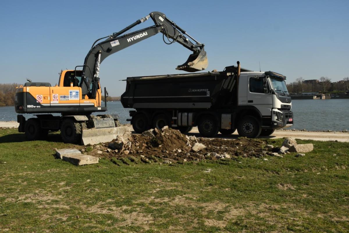 WhatsApp Image 2026-04-05 at 21.12.07 (2).jpeg