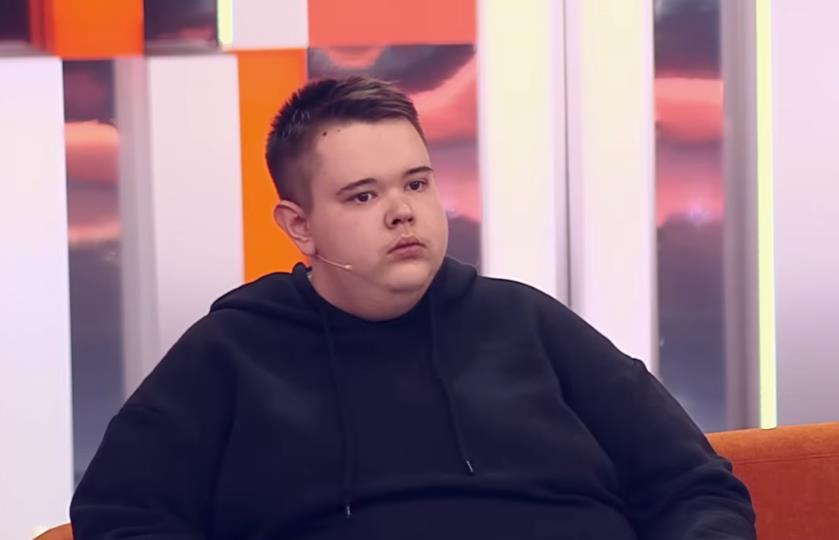 Kiril Jatnov u studiju emisije govori o borbi sa gojaznošću i mogućoj operaciji (2).jpg