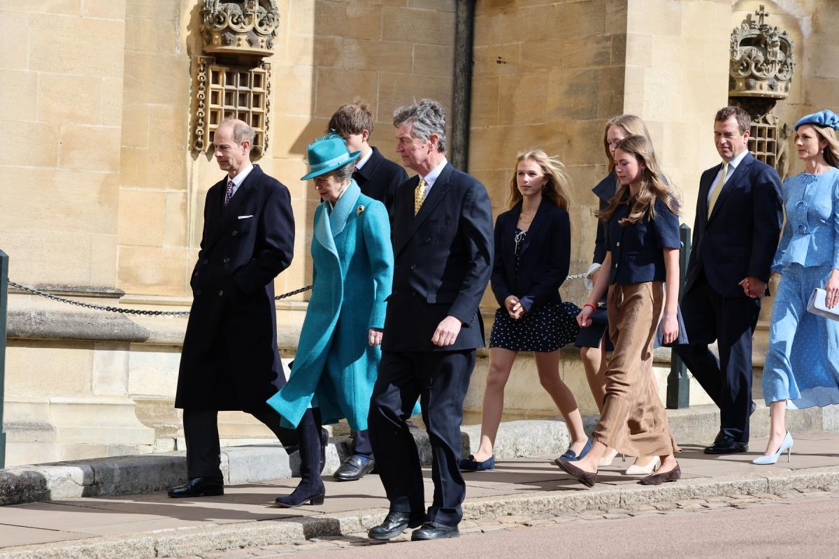 Kraljevska porodica na uskršnjoj liturgiji