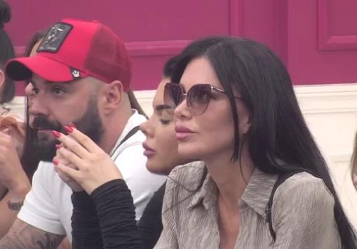 ŠOK PREOKRET! Aneli i Asmin se udružili protiv Stanije! Ahmićeva urlala, pale teške uvrede! Brutalan okršaj: Ti si za mene obična... (VIDEO)