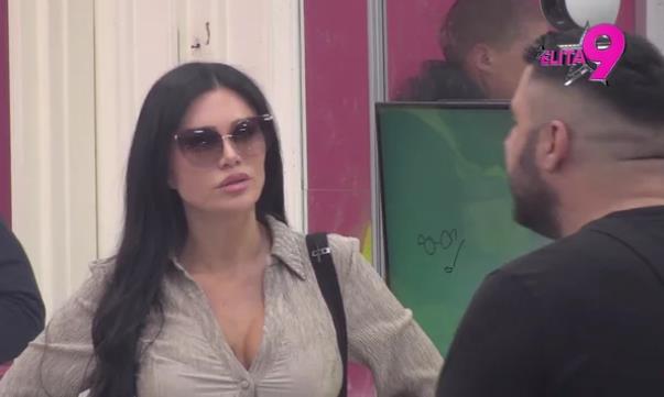 ŠOK PREOKRET! Aneli i Asmin se udružili protiv Stanije! Ahmićeva urlala, pale teške uvrede! Brutalan okršaj: Ti si za mene obična... (VIDEO)