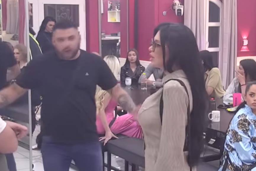 ŠOK PREOKRET! Aneli i Asmin se udružili protiv Stanije! Ahmićeva urlala, pale teške uvrede! Brutalan okršaj: Ti si za mene obična... (VIDEO)