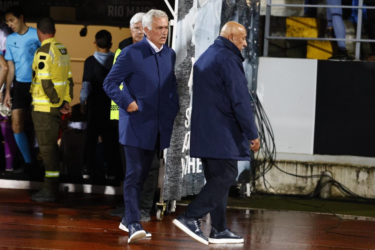 Žoze Murinjo na klupi Benfike