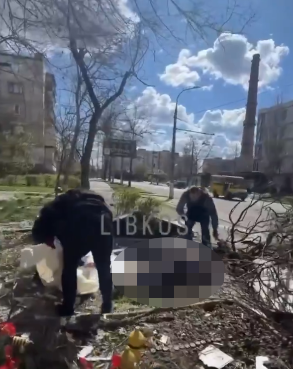 2026-04-07 17_19_28-(1) C4H10FO2P ☠️ on X_ _🇷🇺#Russia'n artillery shelling on 🇺🇦#Kherson city ki.png