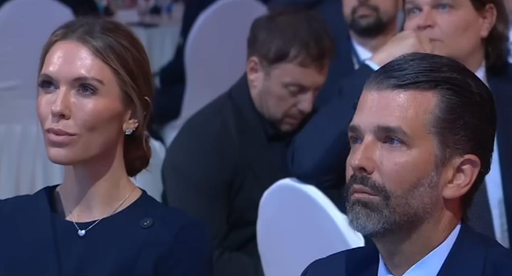 Donald Tramp Mlađi u poseti Banjaluci s verenicom Betina Anderson