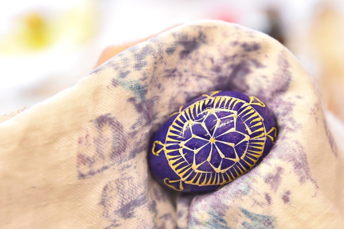 šaranje jaja voskom