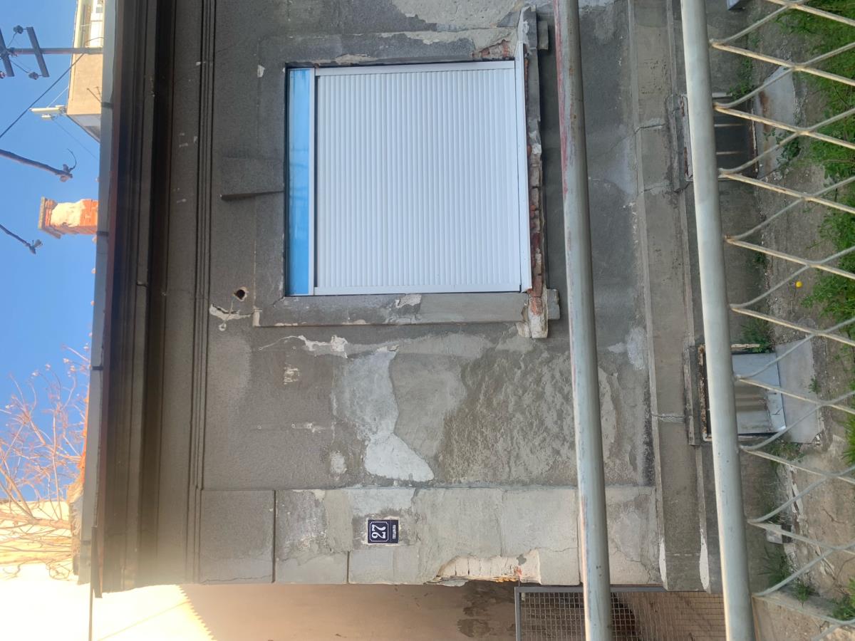 POLICIJA TRAŽI KRISTIJANA GOLUBOVIĆA! Komšija otkrio šta se dešavalo u kuću u kojoj je živela pokojna Stela: Evo šta smo zatekli na licu mesta... (FOTO)