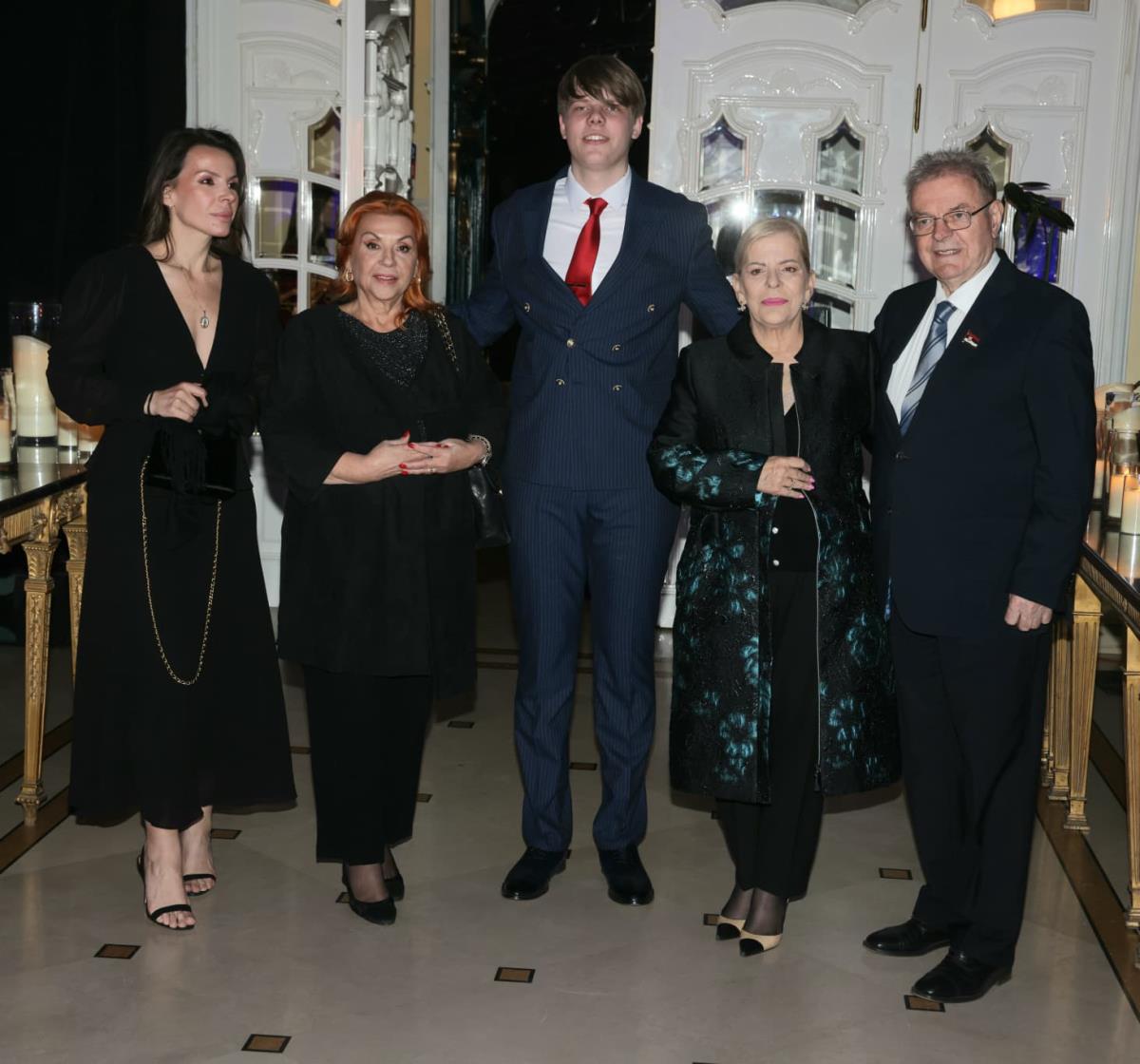 Karići proslava punoletstva punoletstvo rođendan sina (7).jpeg