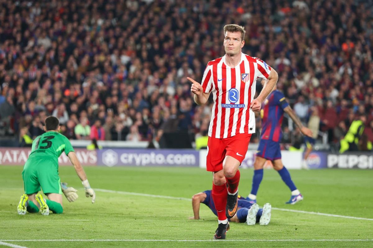 Aleksander Sorlot na meču Barselona - Atletiko Madrid