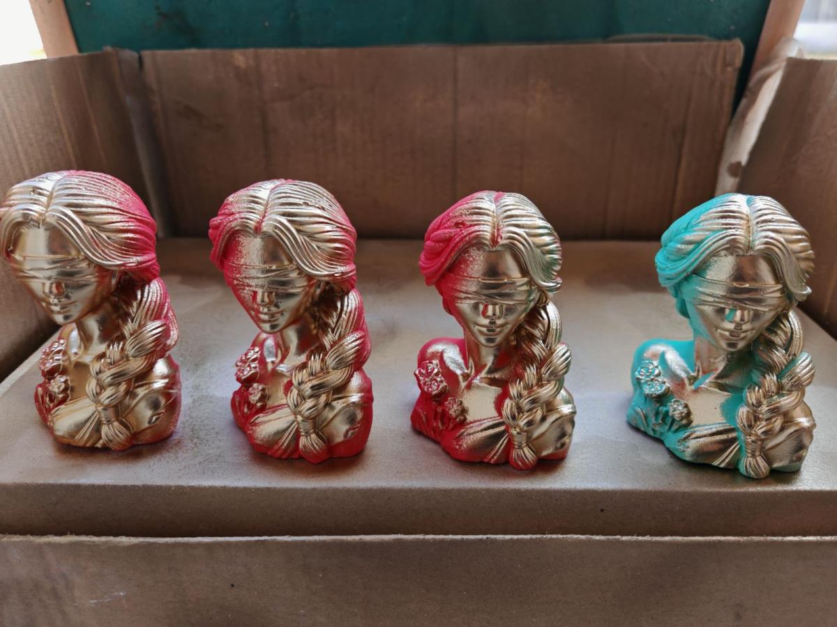 FOTO UIKS, ručno izrađeni predmeti osuđenih lica OZ Zaječar 2.jpg