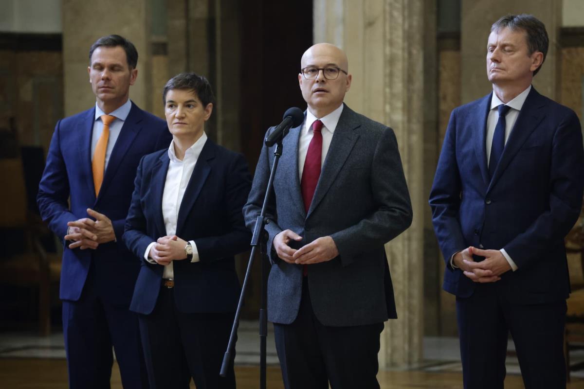 Konsultacije SNS-a i predsednika Vučića