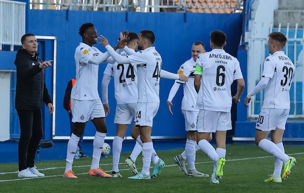 NOVI PAZAR-PARTIZAN_03.JPG