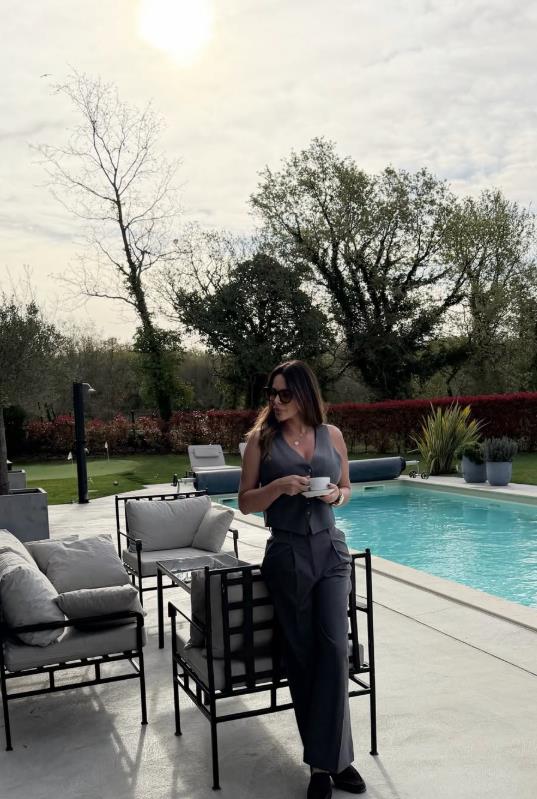 Sonja Vuksanović uživa u vili za vreme praznika