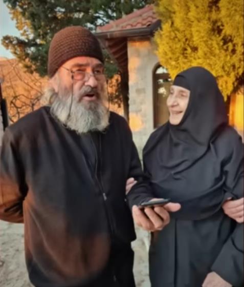 Otac Simeon i Mati Irina (1).PNG