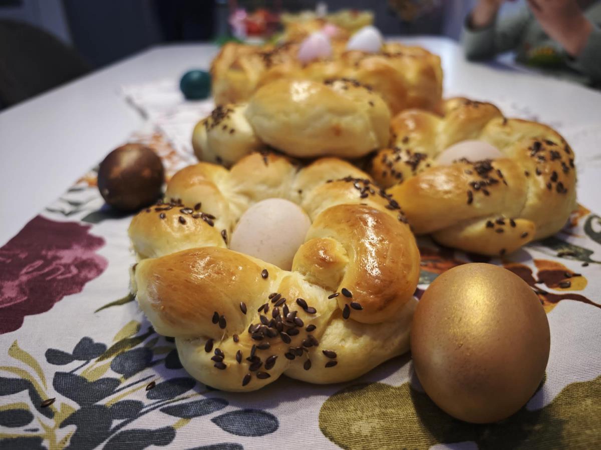 Proslava Vaskrsa u porodici Stojković (1) copy.jpg