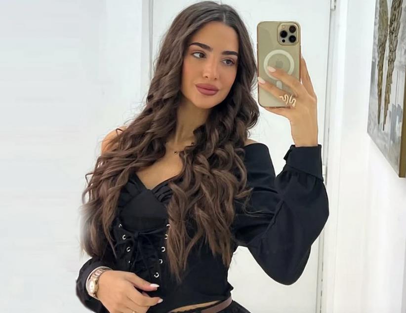 ANĐELA ĐURIČIĆ NEGUJE TRADICIJU ZA VASKRS: Objavila video sa ovim muškarcem, a snimak je nasmejao sve na mrežama! Evo šta se dešava u njenom domu na praznik