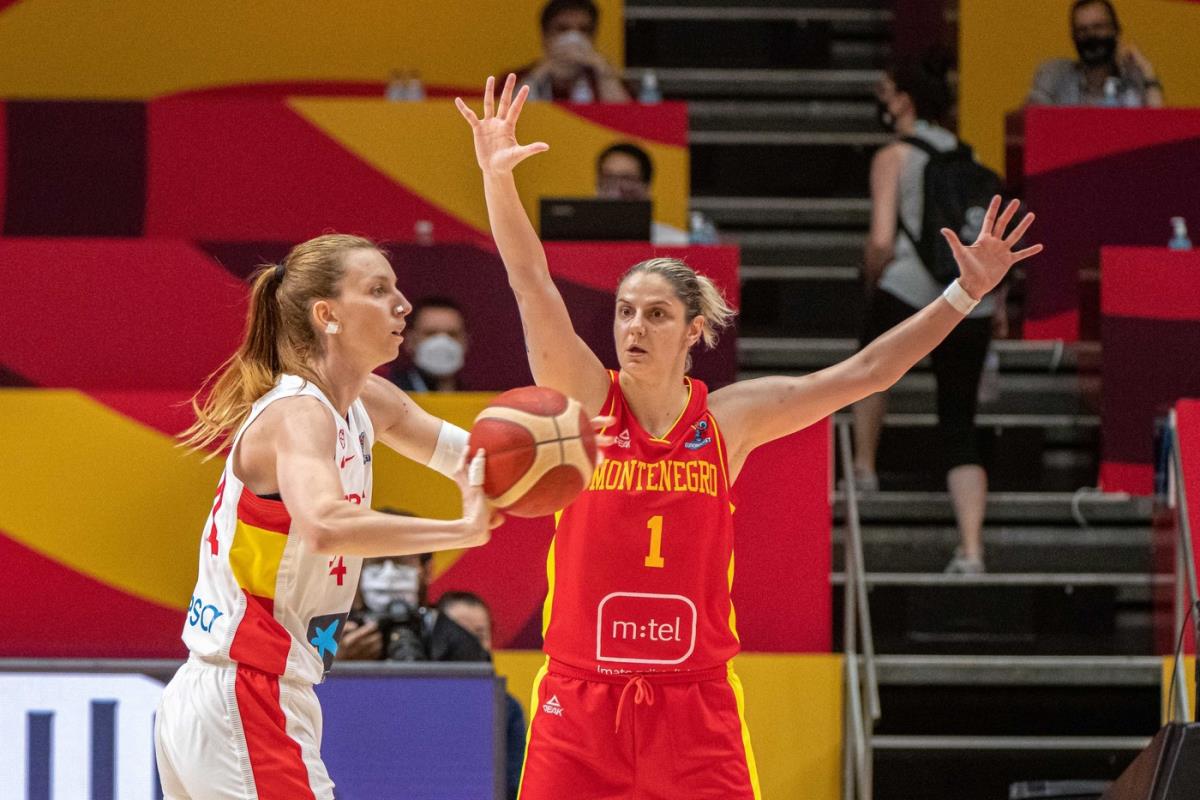 Jelena Dubljević u dresu reprezentacije Crne Gore