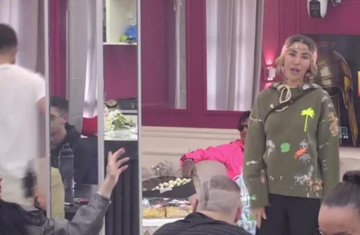 STANIJA NIJE JEDINA KOJOJ JE CAR POSLAO SPECIJALAN POKLON! Šok obrt u Eliti 9, ovoj starleti stiglo iznenađenje: "Volim te"