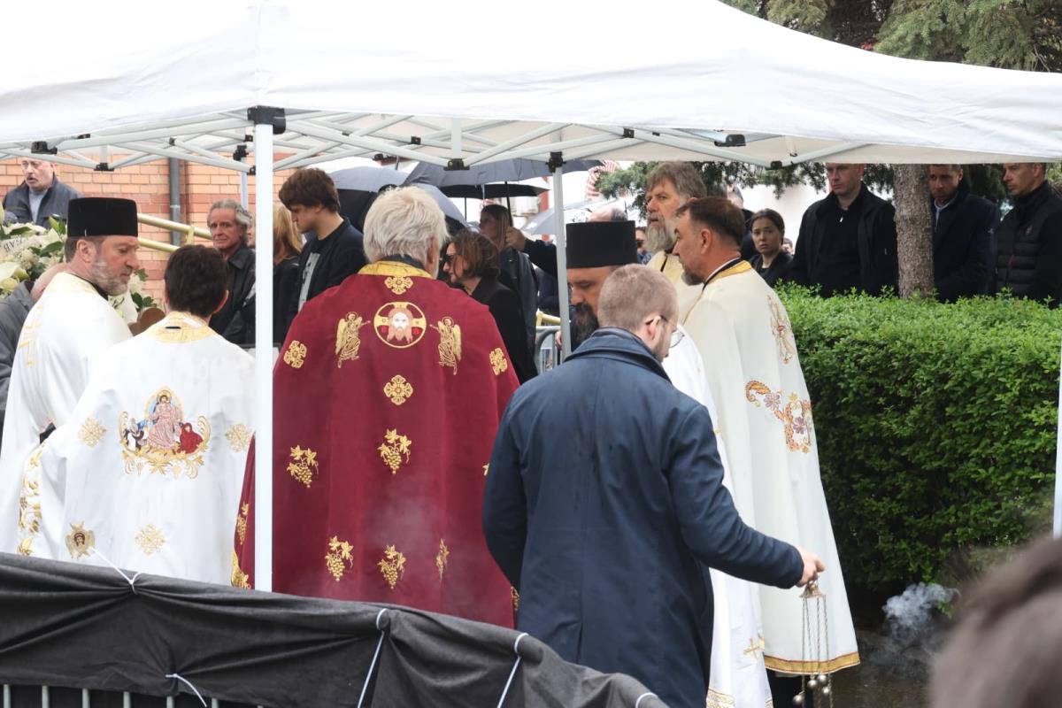 WhatsApp Image 2026-04-14 at 13.28.27 (1).jpeg