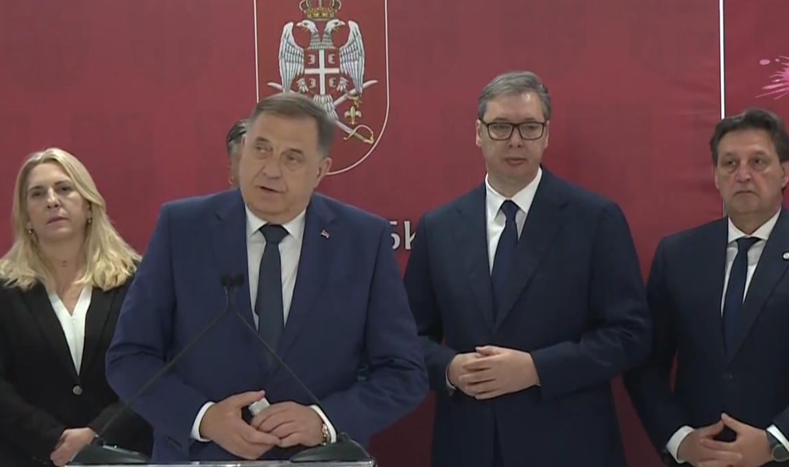 Aleksadar Vučić (3).png