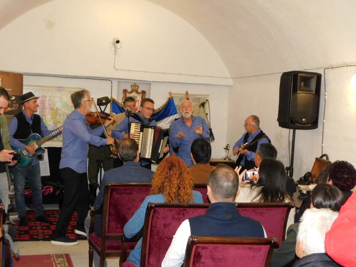 MALI ZVORNIK - Vožd.jpg