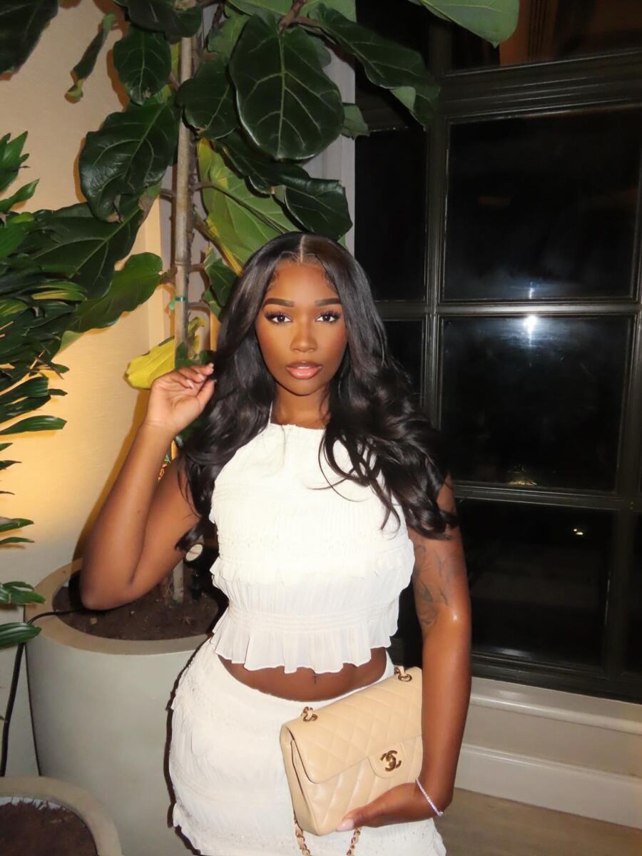 Ešli Robinson (7).jpg