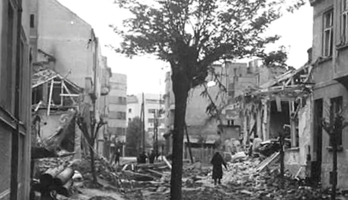 Kičevska ulica u Beogradu posle bombardovanja 1944.