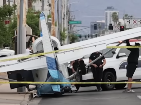 Finiks amfibijski hidroavion Republic RC-3 Seabee  (3).png