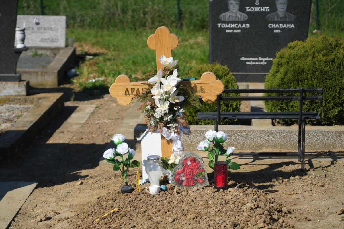 lazici_bresatac_19042026_0003 copy.jpg