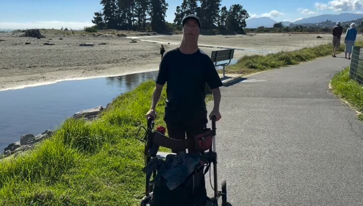 danijel janghazbend 3.png