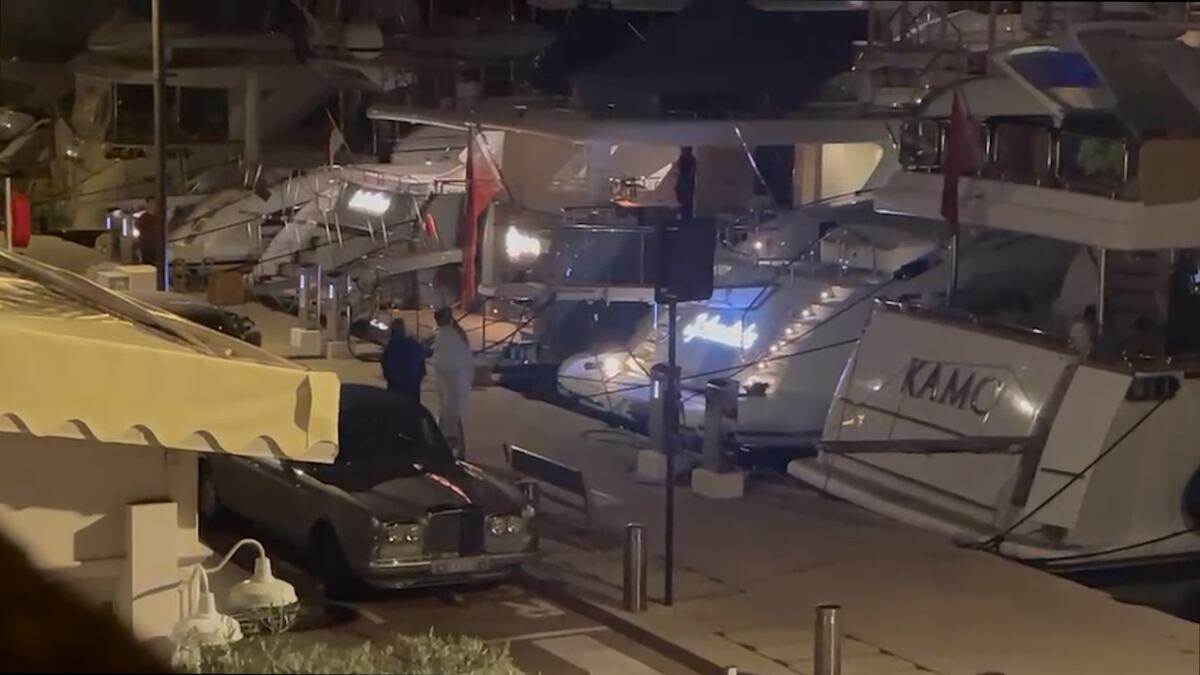 Kurir templejt pravi_1.00_02_38_11.Still009.jpg