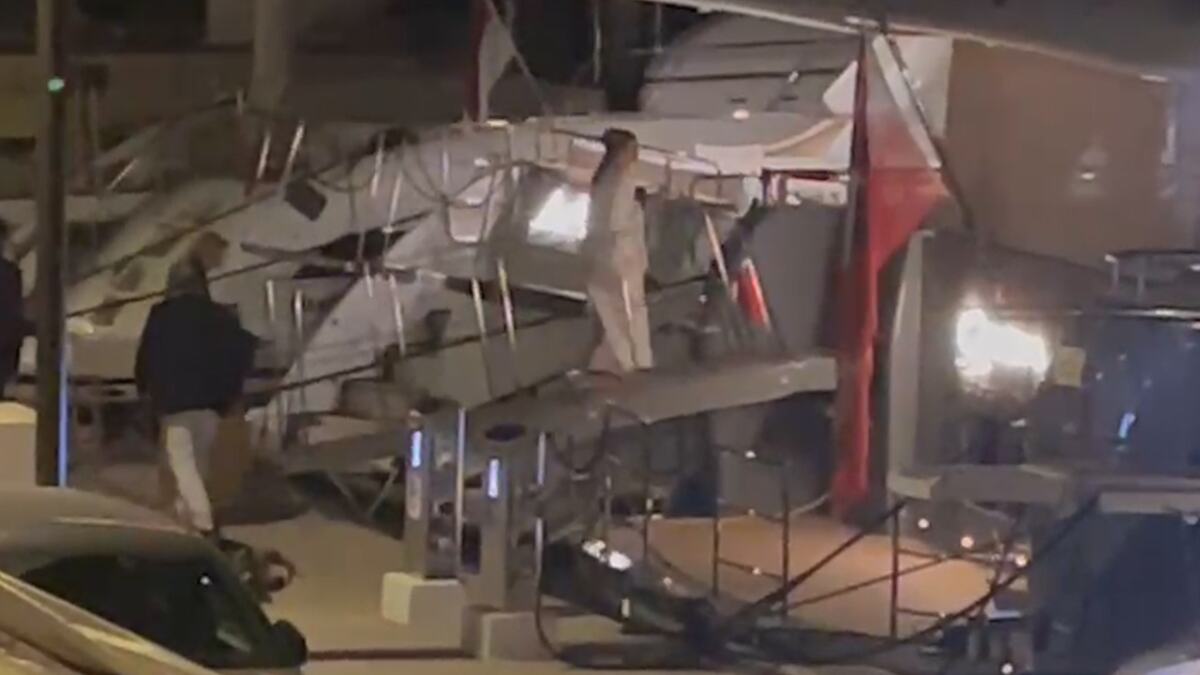 Kurir templejt pravi_1.00_01_47_04.Still006.jpg