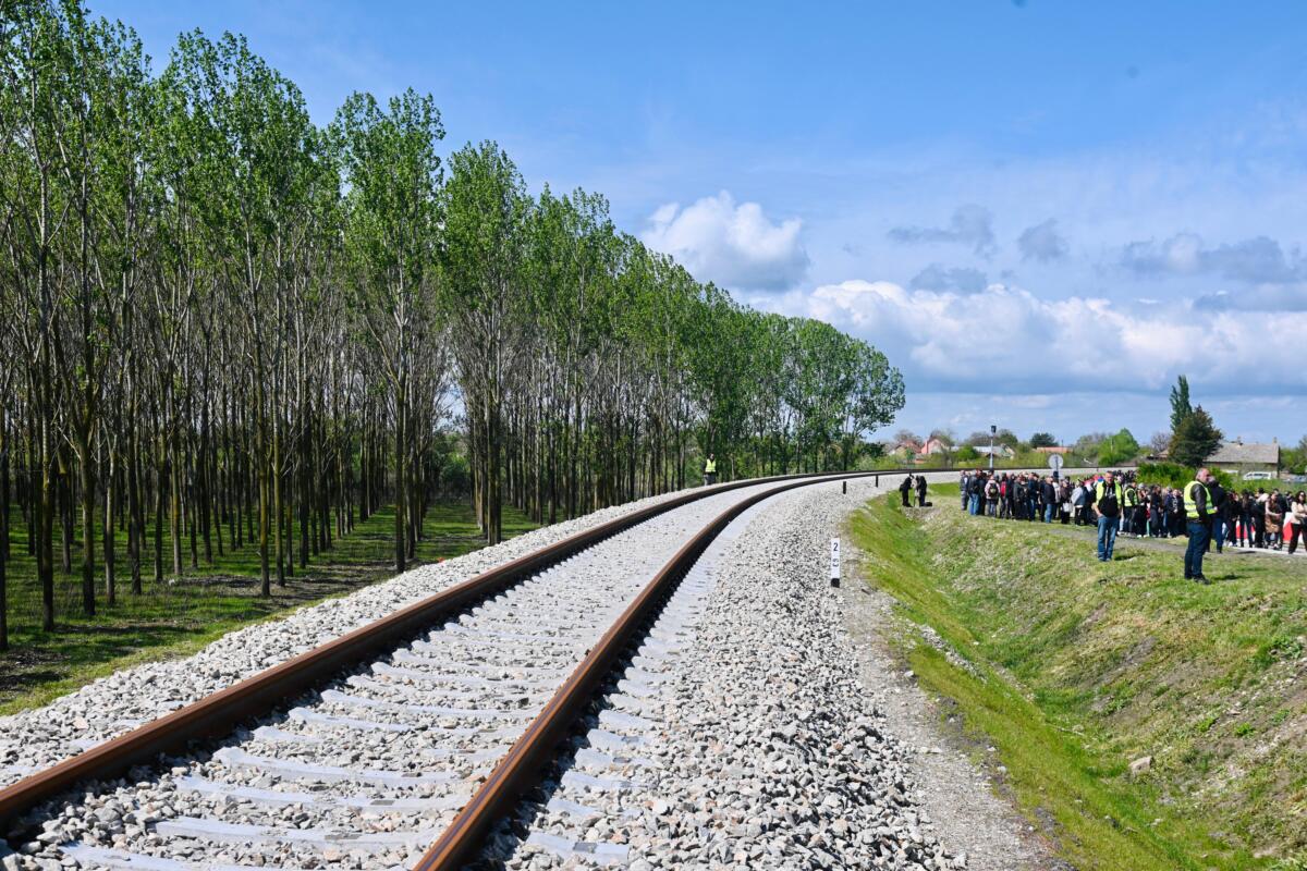 WhatsApp Image 2026-04-20 at 11.30.40 (1).jpeg