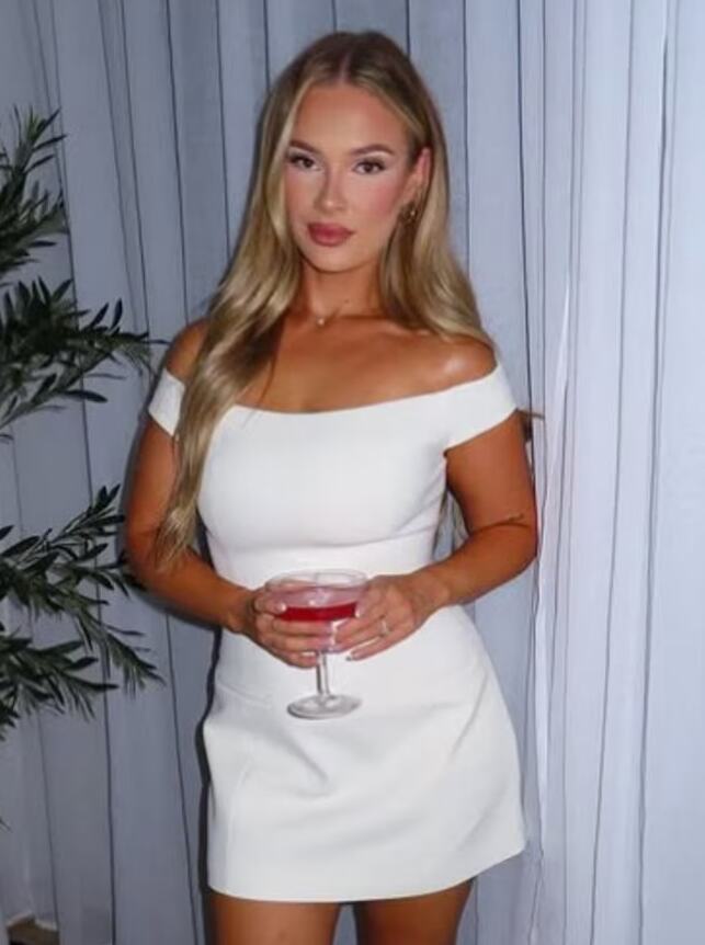 Australijska influenserka Taleja Skaj izazvala osude nakon što je ostavila bebu samu u hotelskoj sobi na Baliju (3).png