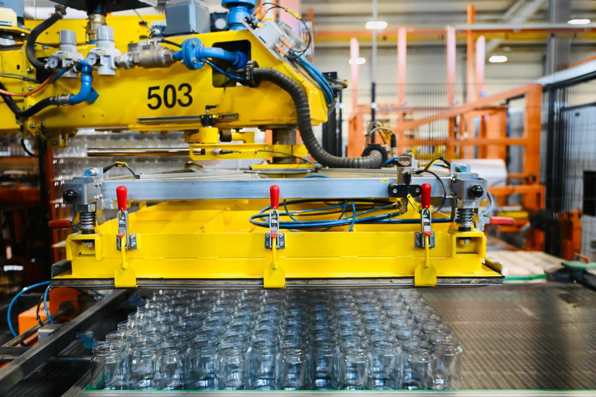 Aleksandar Vučić Paraćin otvaranje pogona fabrika stakla Vaider (14).jpeg