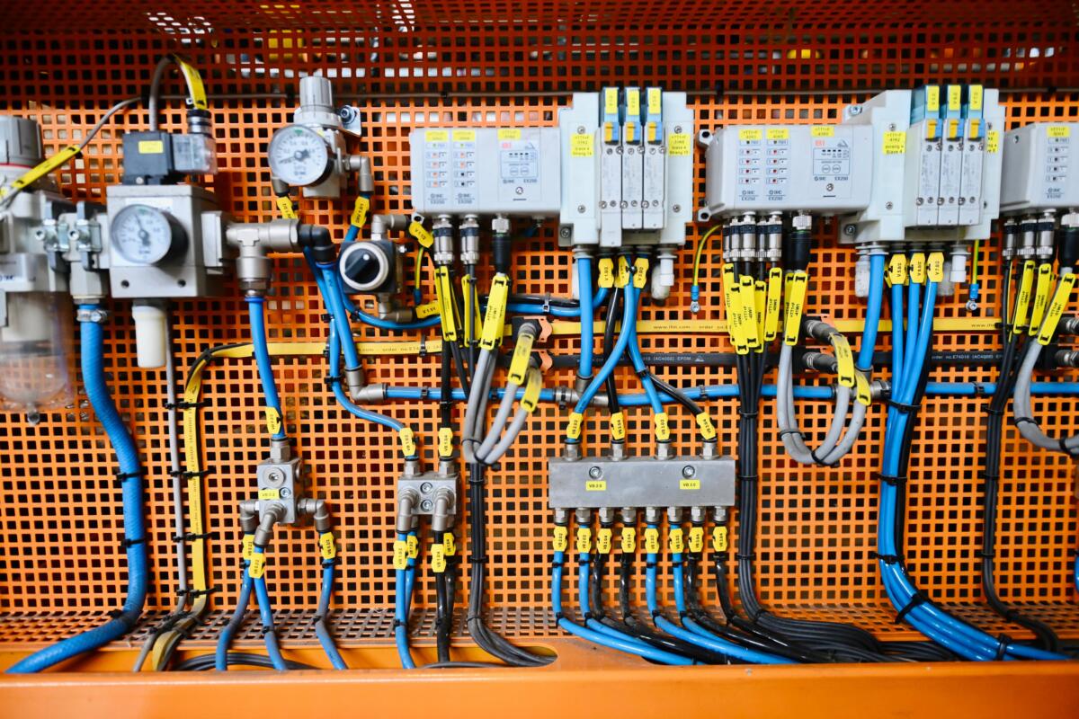 Aleksandar Vučić Paraćin otvaranje pogona fabrika stakla Vaider (8).jpeg