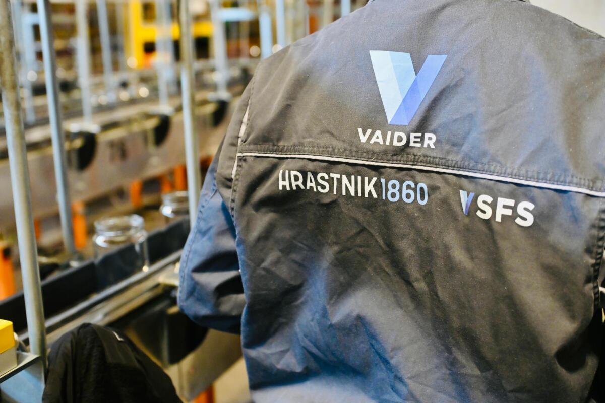 Aleksandar Vučić Paraćin otvaranje pogona fabrika stakla Vaider (2).jpeg