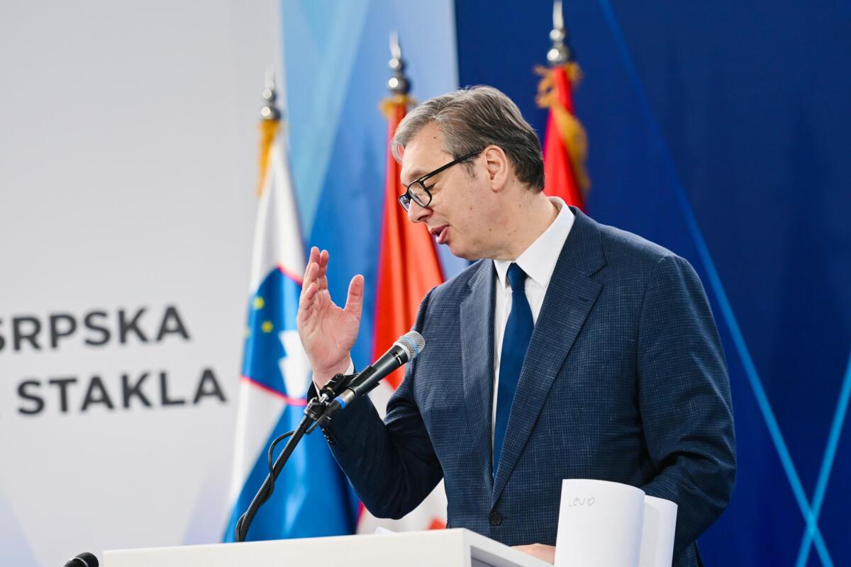 Aleksandar Vučić Paraćin otvaranje pogona fabrika stakla Vaider (15).jpeg