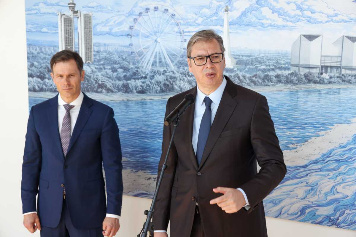 Aleksandar Vučić Kula Beograd vidikovac (3).jpeg