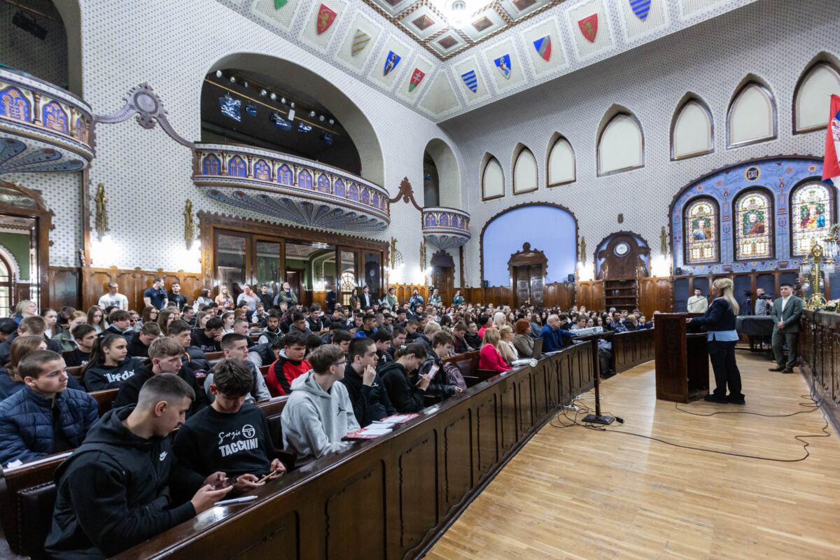 24 04 2026 expo-44.jpg