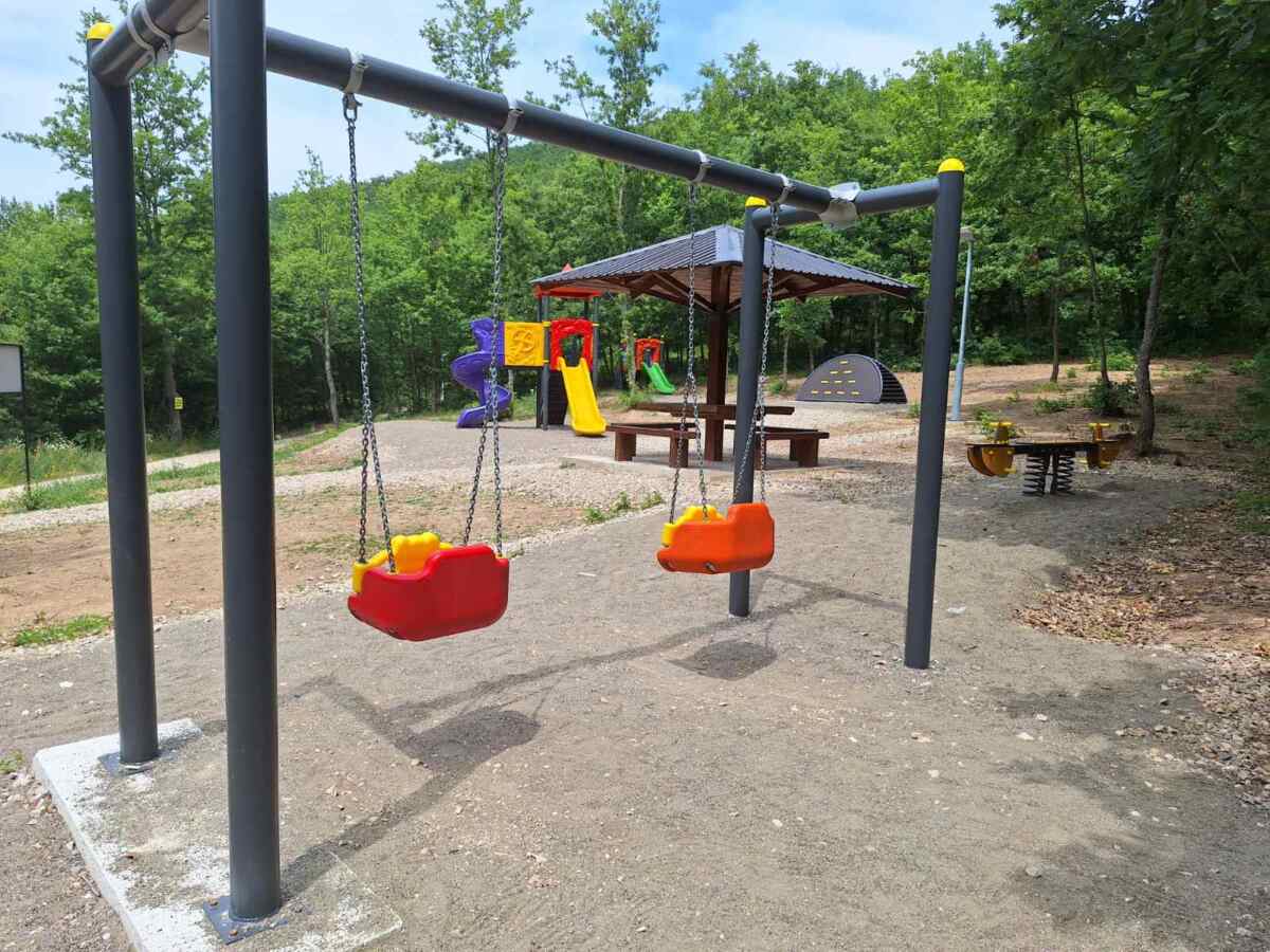 Igralište za decu u Pribojskoj Banji.jpg