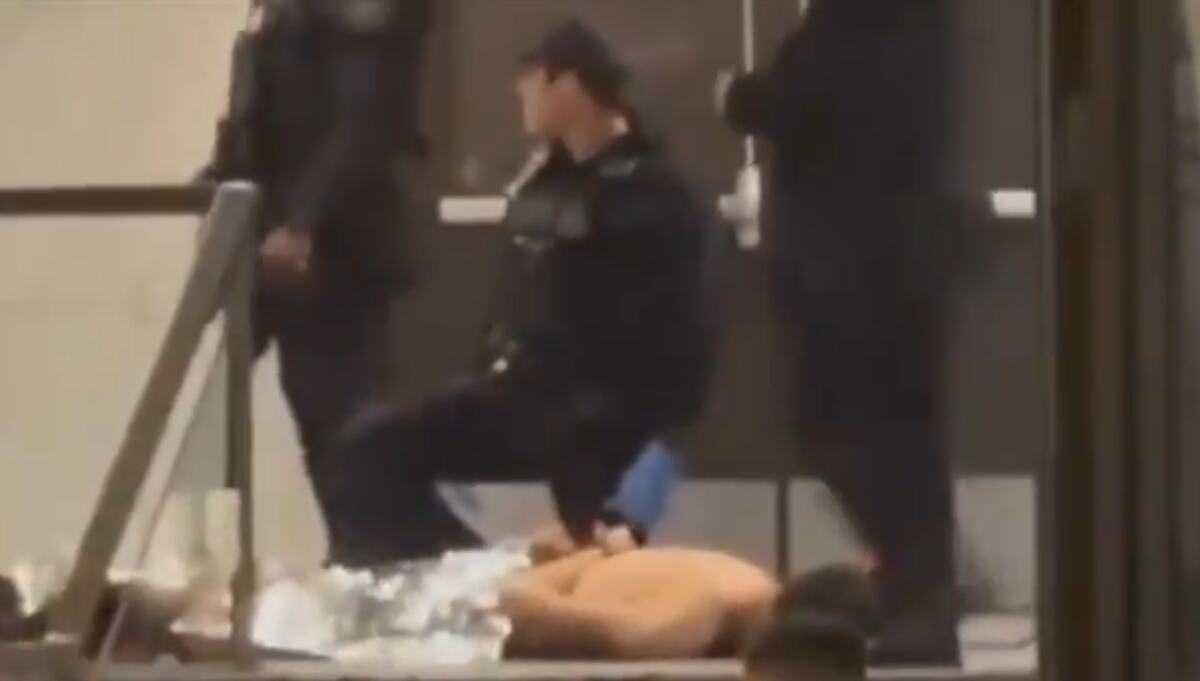 Donald Tramp correspondent dinner (7).png