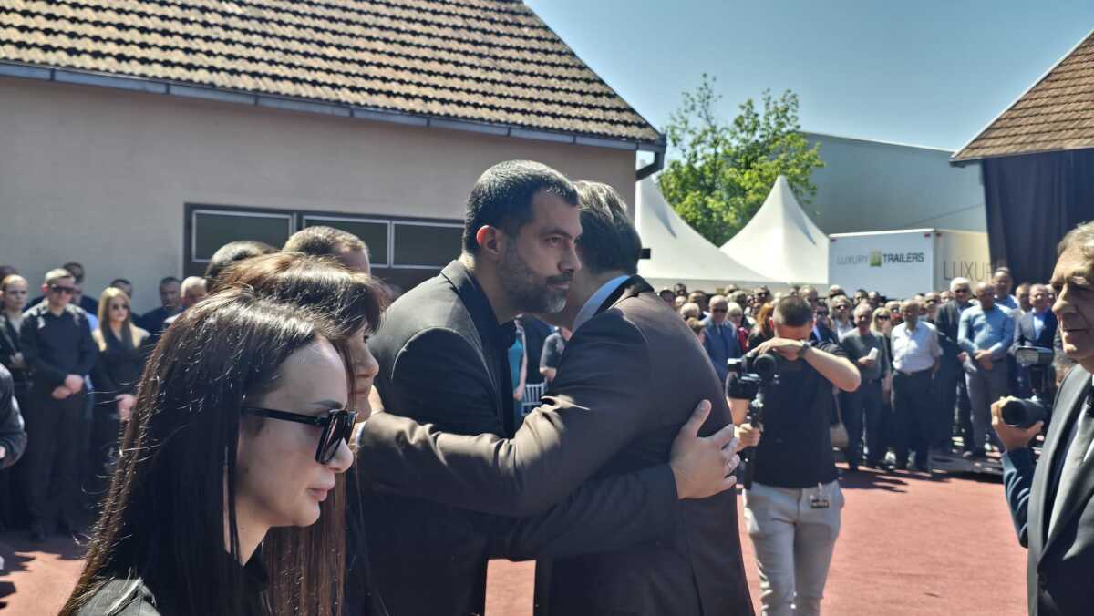 Sahrana majke Milorada Dodika