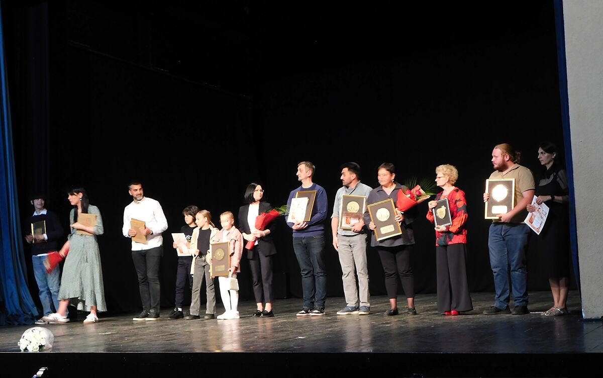 LOZNICA - Nagradjeni.JPG