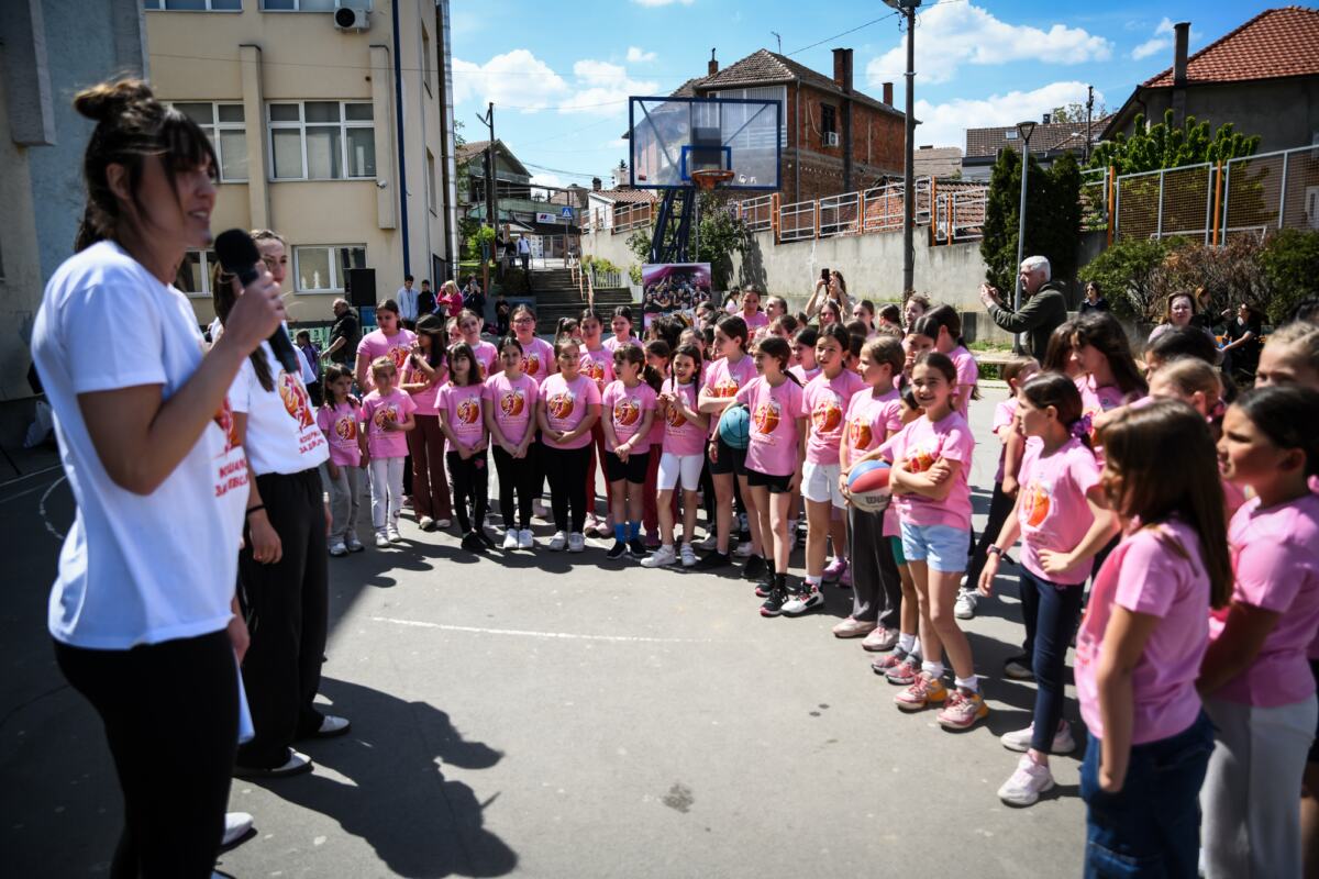 Košarka je za devojčice