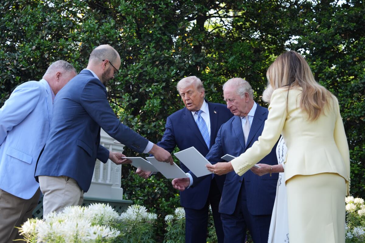 Carls05 AP Alex Brandon.jpg