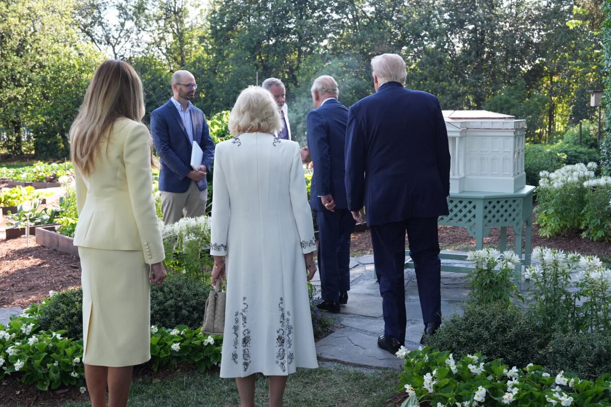 Carls06 AP Alex Brandon.jpg