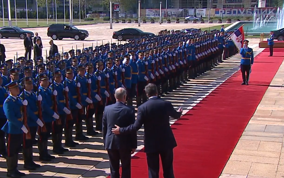 2026-04-28 10_05_11-Mina Branković messaged you - Chat — Mozilla Firefox.png